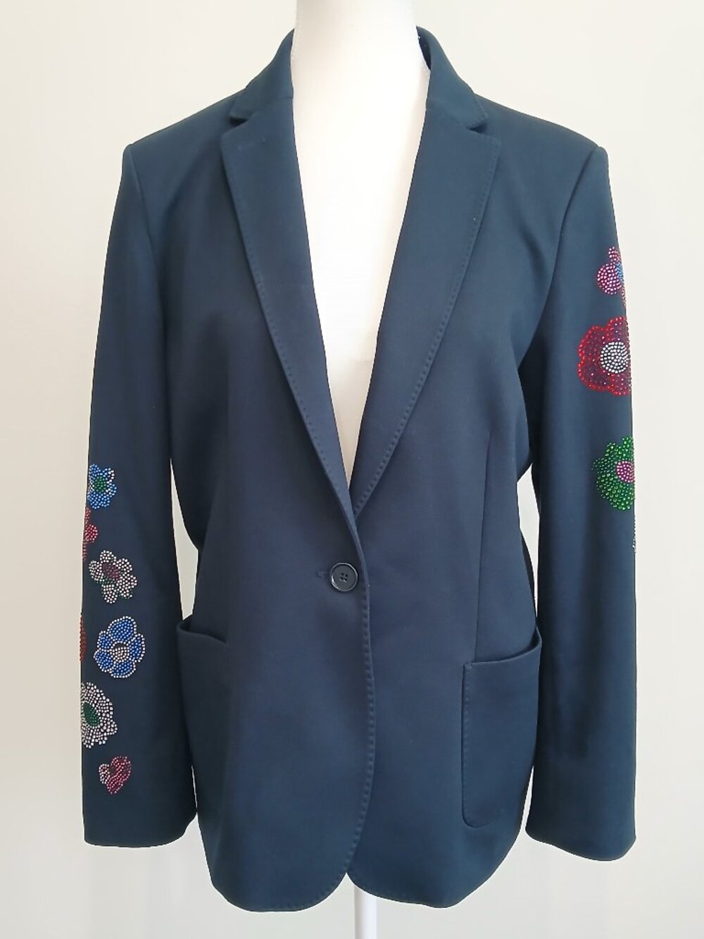 Vilagallo Statement Rhinestone Flower Embellished Blazer Size EU 44/US 10